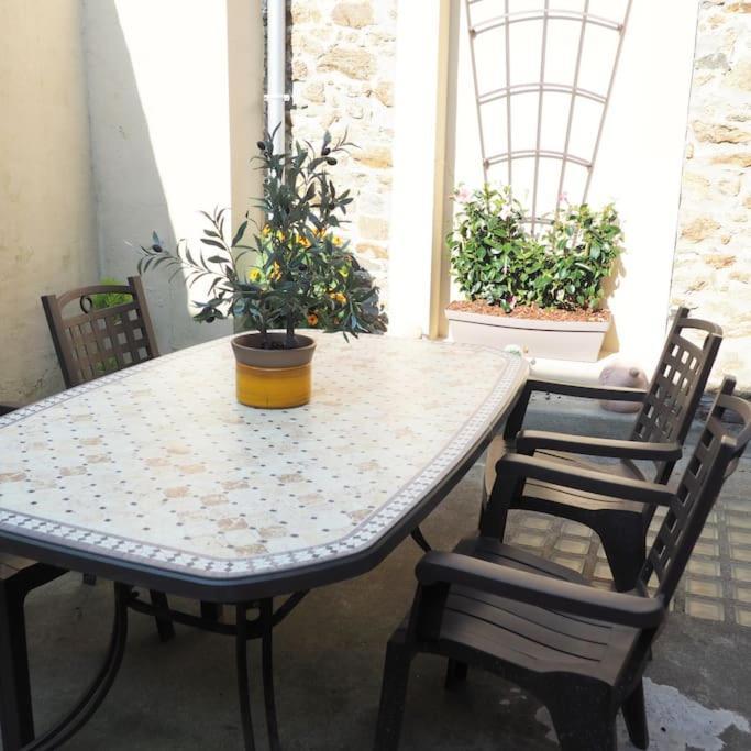 Appartement Duplex Et Terrasse A St Servan-St Malo Saint-Malo Eksteriør bilde